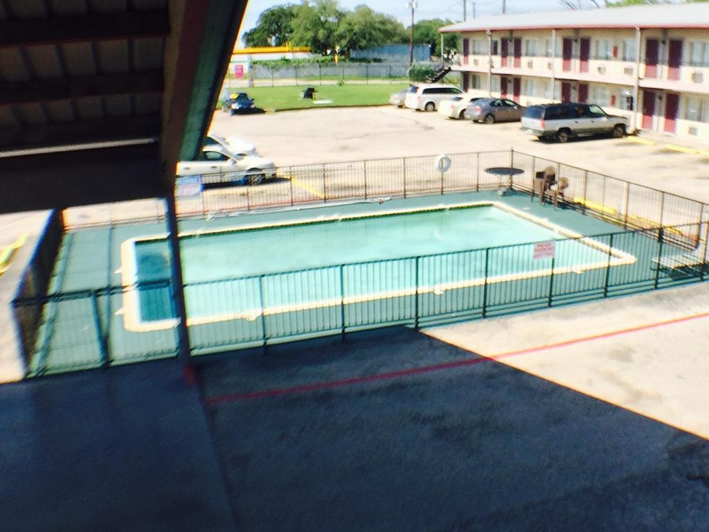 Austin Motor Inn Kültér fotó